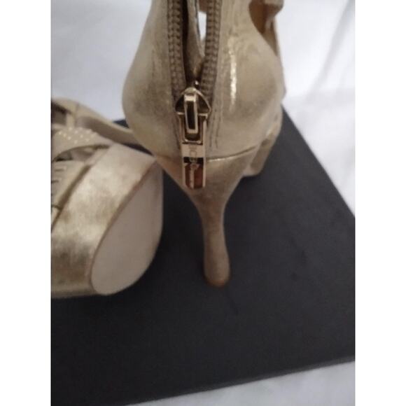 BCBGeneration Shoes Womens Size 8 Gold Strappy Platform Heel Sandals Party - Picture 8 of 8